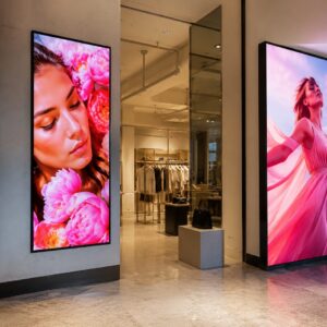 ÉCRAN LED P2.5 196 × 60 CM – HAUTE RÉSOLUTION POUR AFFICHAGE PUBLICITAIRE